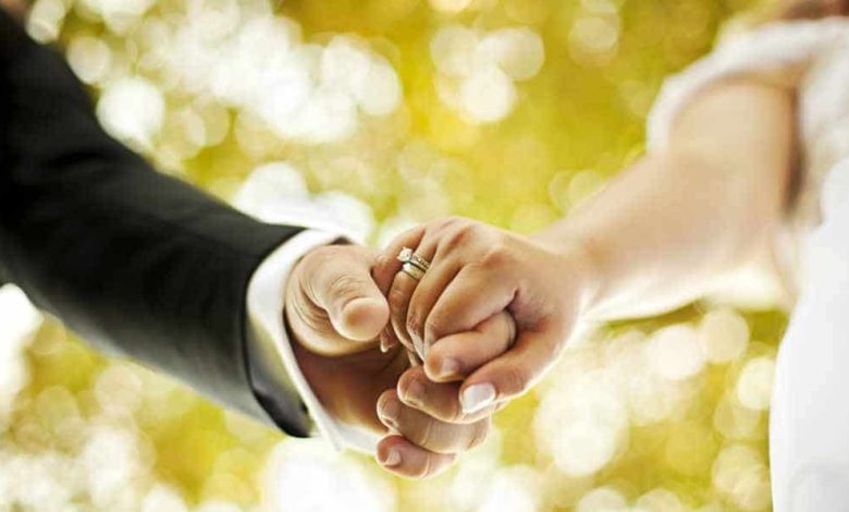 نقش تاب آوری همسران در بهبود زندگی زناشویی