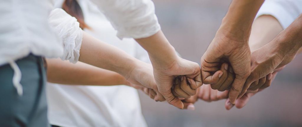 مددکاری اجتماعی ایرانیان